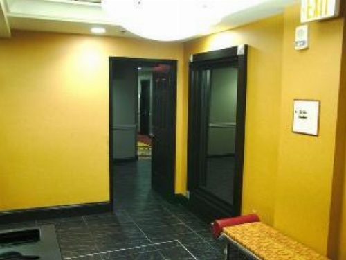 Club 36 Resort by ResortShare image 17