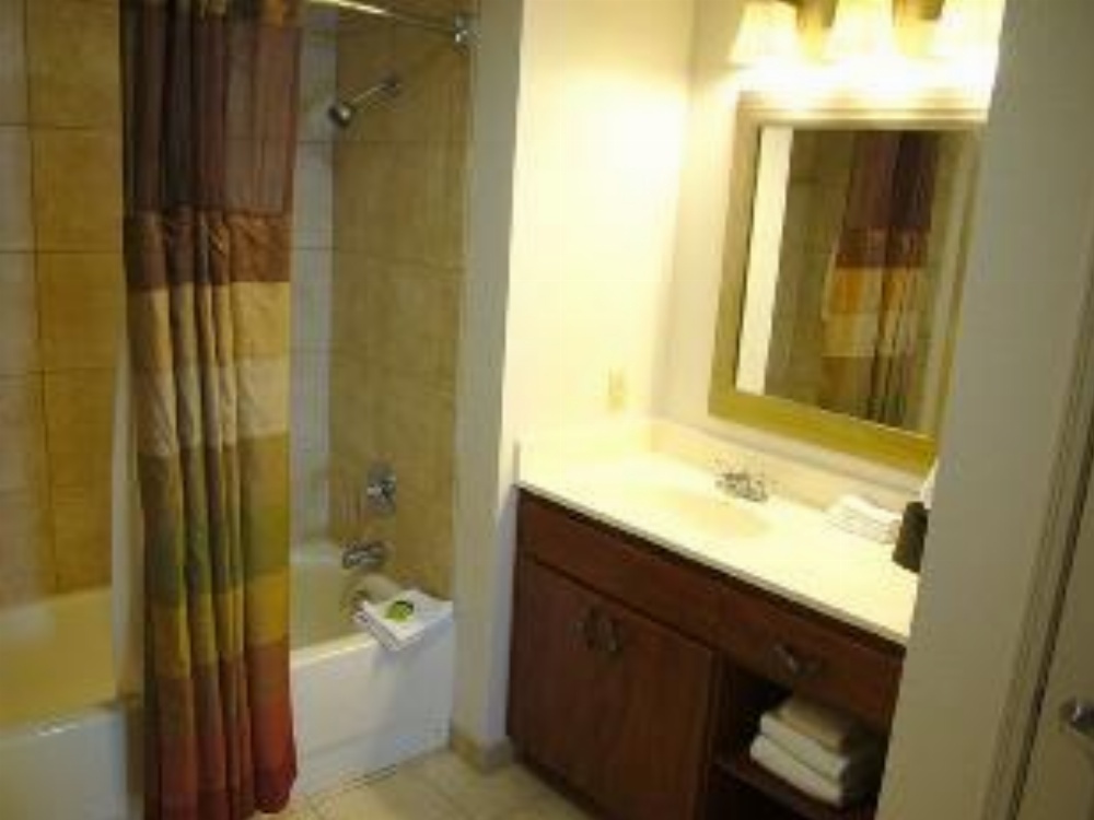 Club 36 Resort by ResortShare Image 18