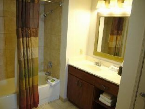Club 36 Resort by ResortShare image 18