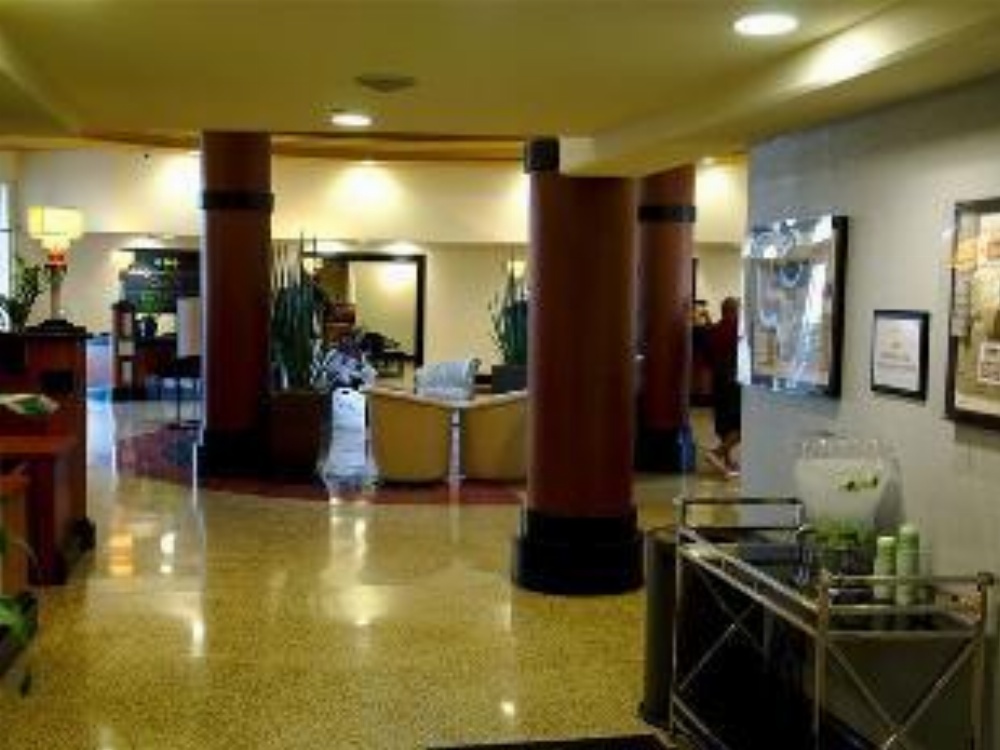 Club 36 Resort by ResortShare Image 7